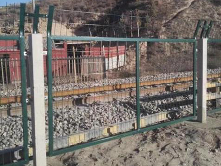 铁路隔离栅栏