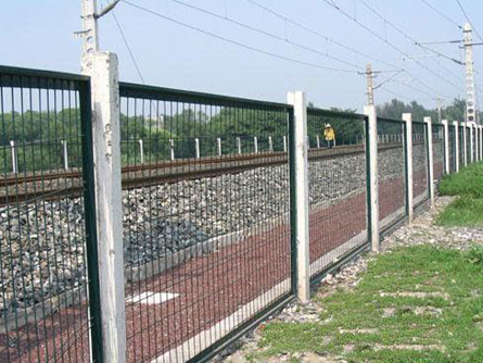 铁路隔离栅栏